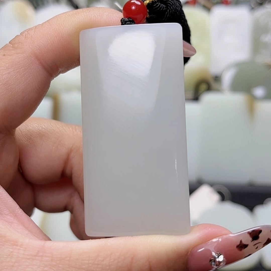 【闪购商品】颈饰未镶嵌和田玉奔**灞