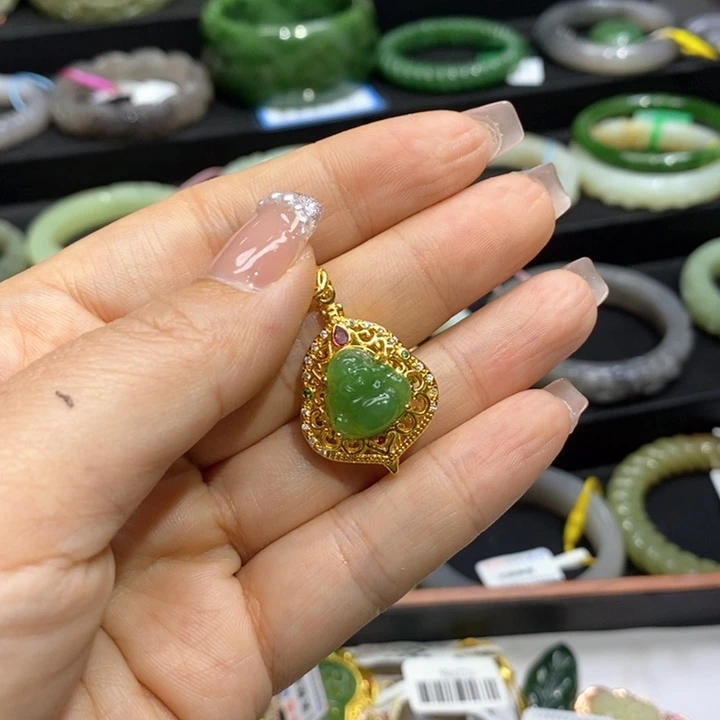 和田玉挂件未镶嵌