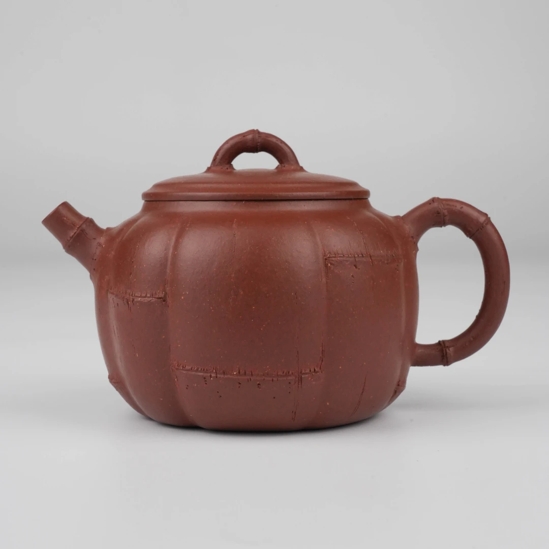 刘华纯制  宜兴原矿紫砂壶底槽青竹简全手工