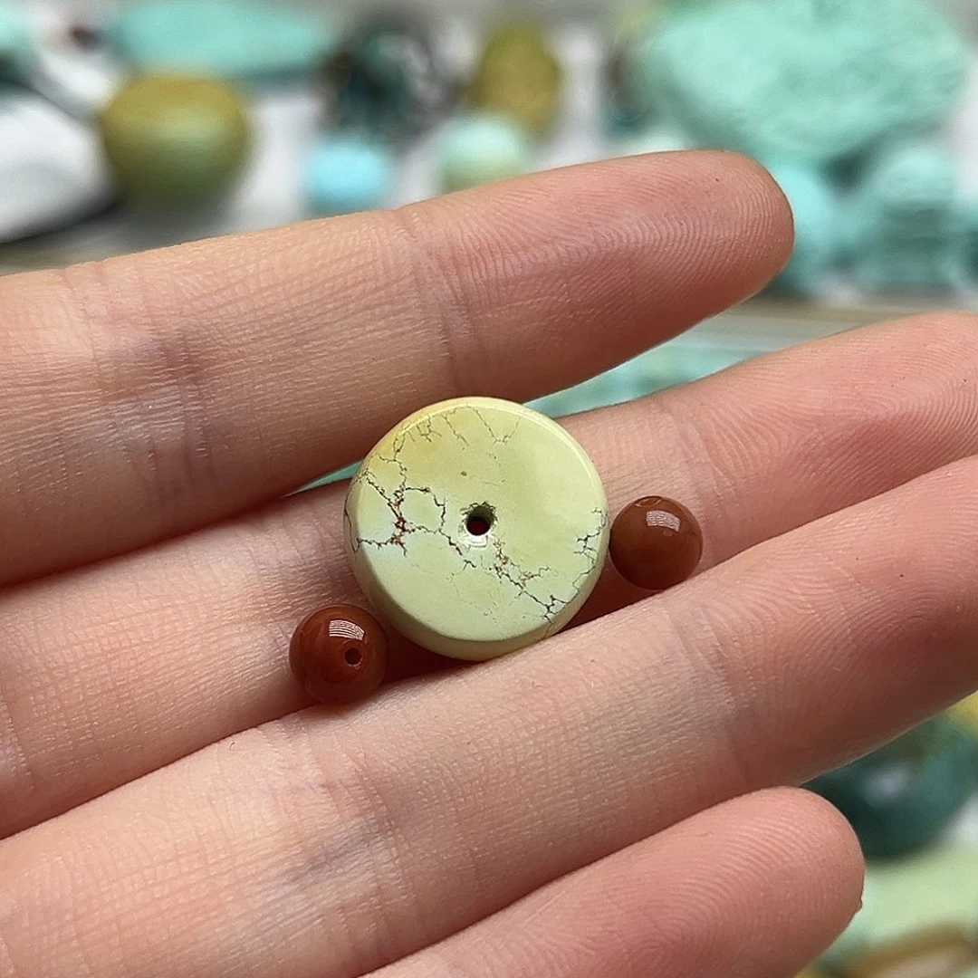 南红玛瑙未镶嵌珠宝奇石