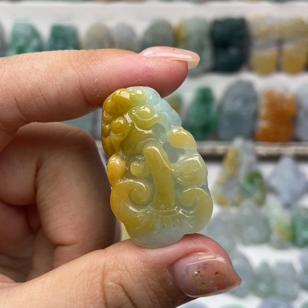 吊坠(赠链)未镶嵌翡翠