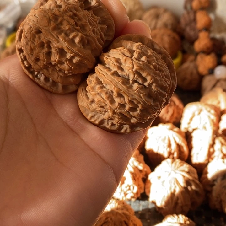 吊坠文玩核桃松*老树白狮子狮子头