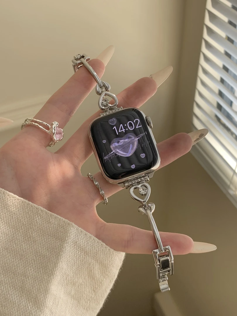 适用苹果手表iWatchS10高级7新款AppleWatchS8爱心闪钻金属S9表带