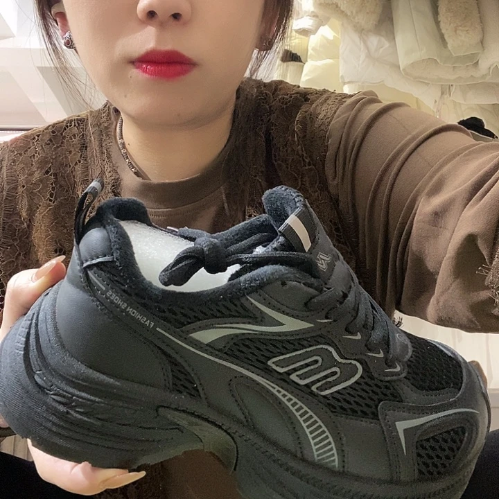 37码偏小半码加绒哈哈哈哈哈