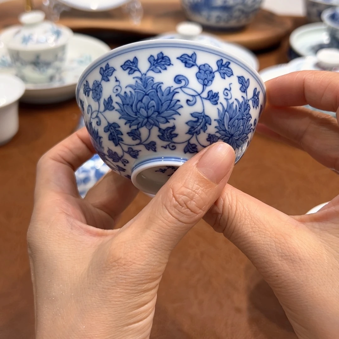 清***抱杯子缠枝杜鹃纹90毫升