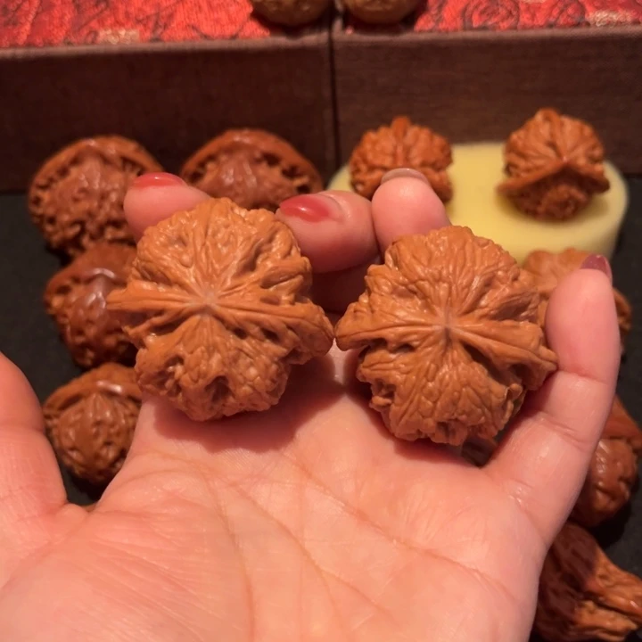 文玩核桃吊坠平谷大粗筋