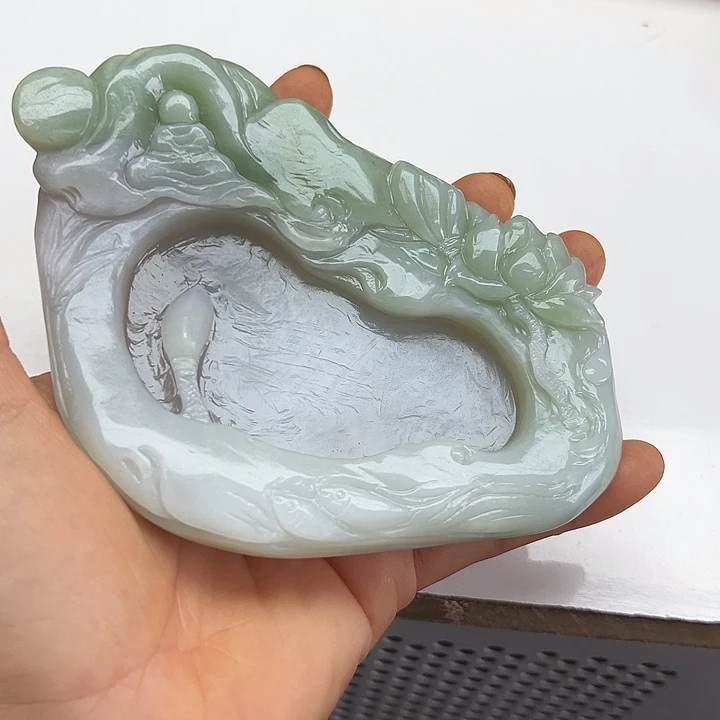 和田玉未镶嵌颈饰大**