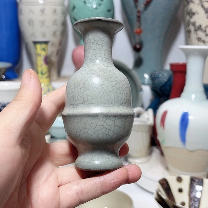 摆件我们的确需要有一个