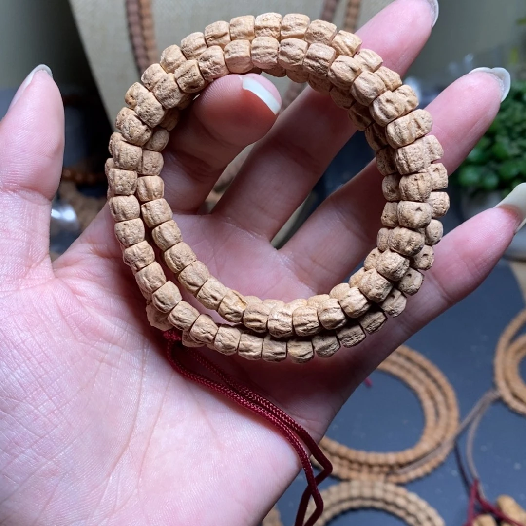 柏香籽/百香籽吊坠6.9毫米直切方块