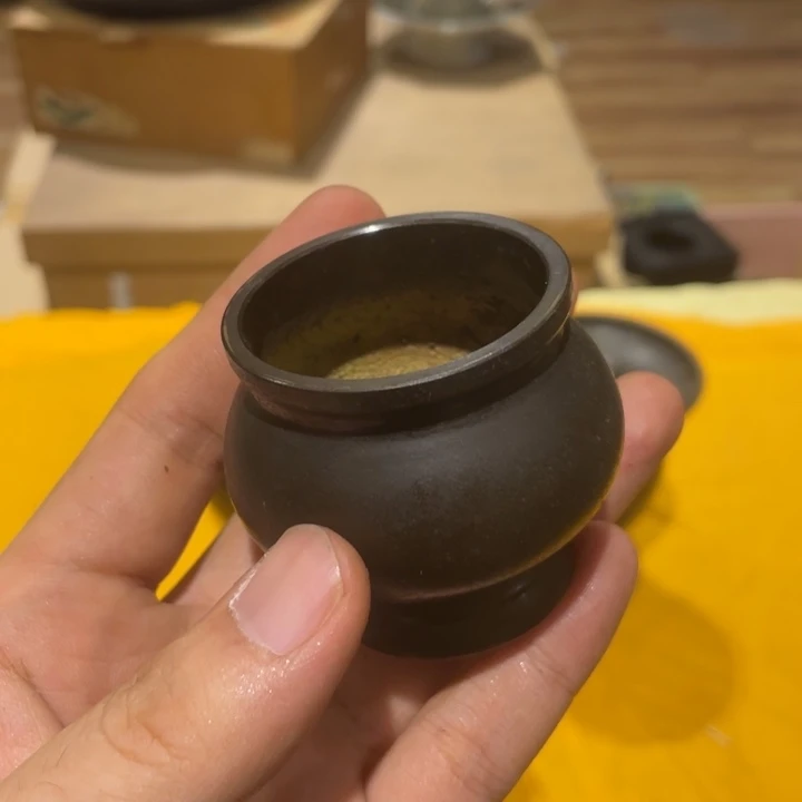 苏***化瓷片工艺美术品陶瓷艺术