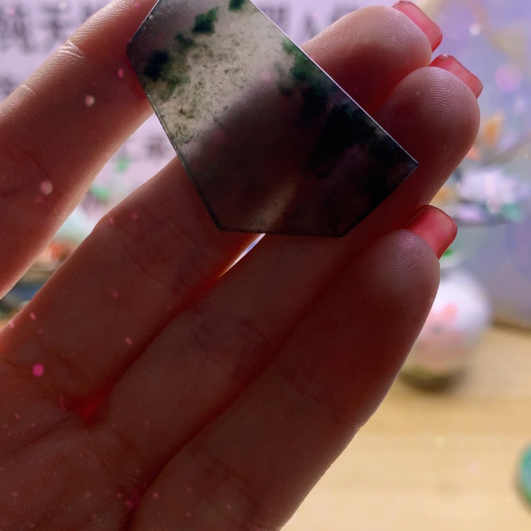 未镶嵌手链翡翠只***?纯天然