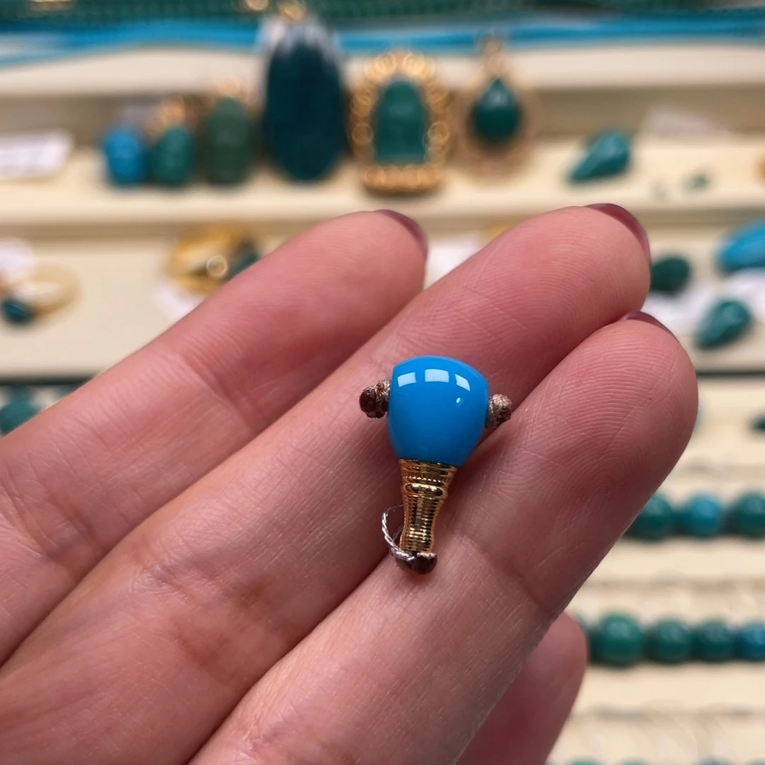 18K金镶嵌绿松石珠宝奇石三通