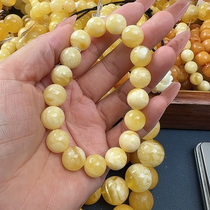 琥珀未镶嵌珠宝奇石