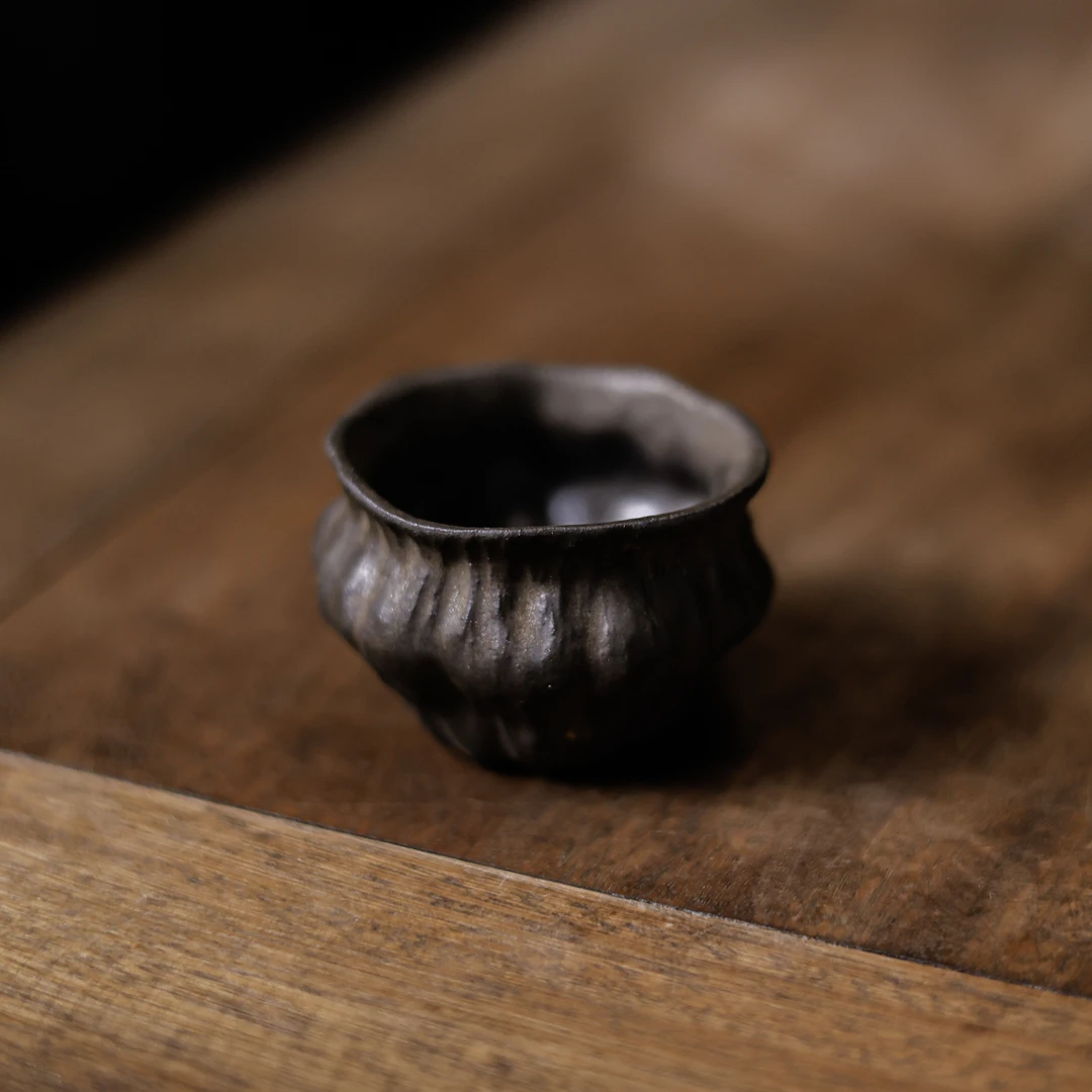 【小田甄陶】陨铁釉-灰念-莲蓬杯-70ml（Q8187）