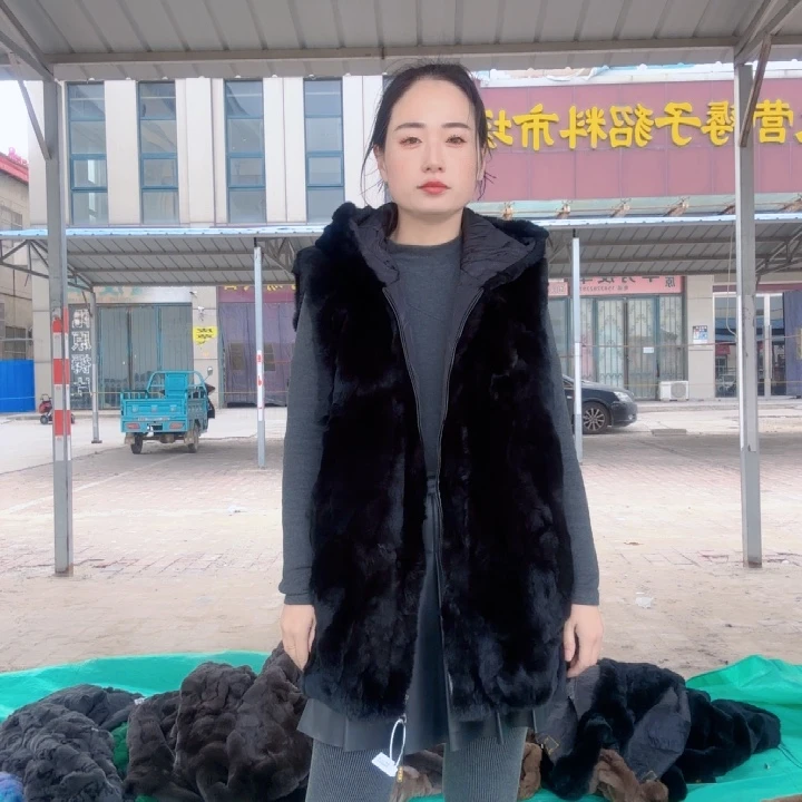 爱***原黑色连帽马甲4xl