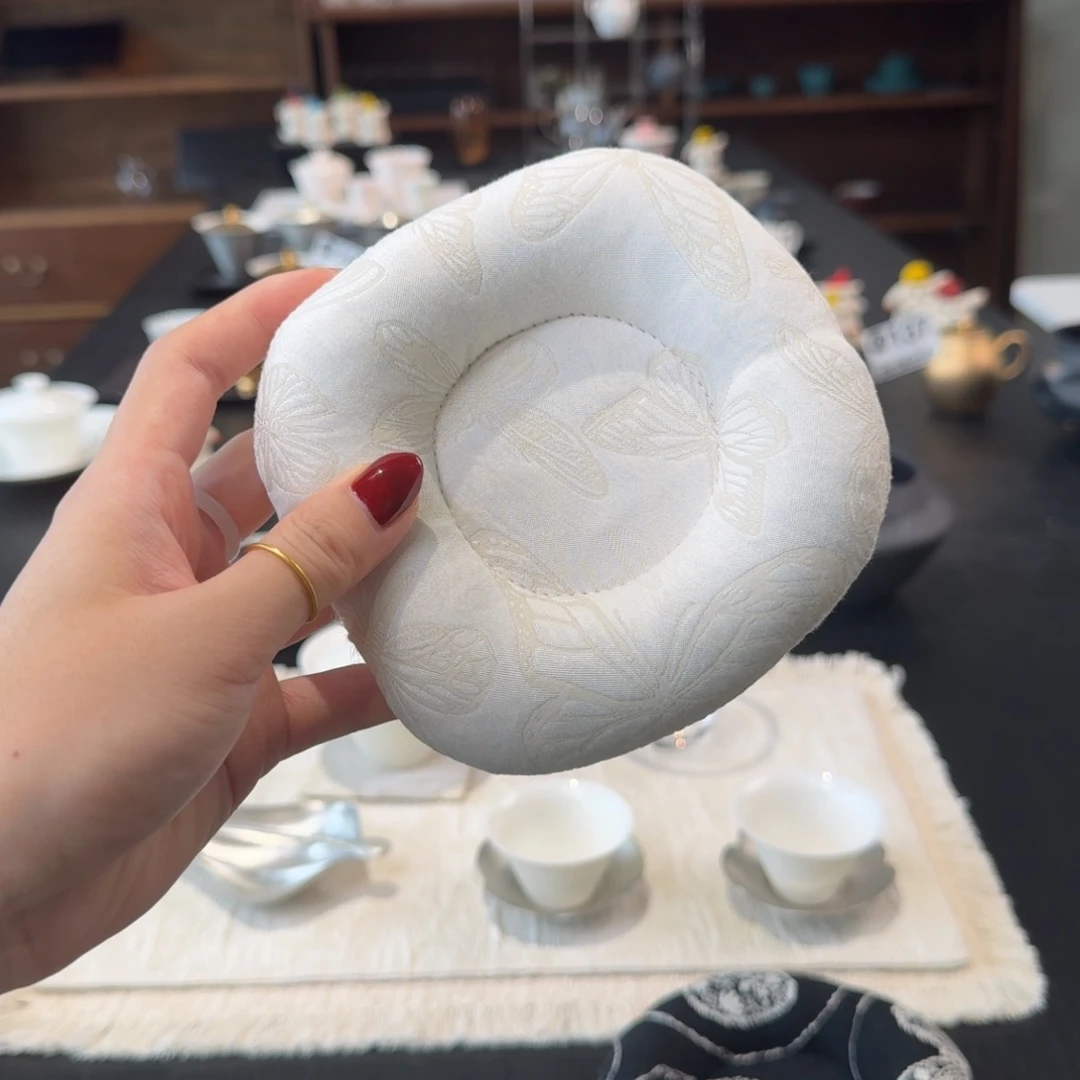 白色蝴蝶 壶承垫子