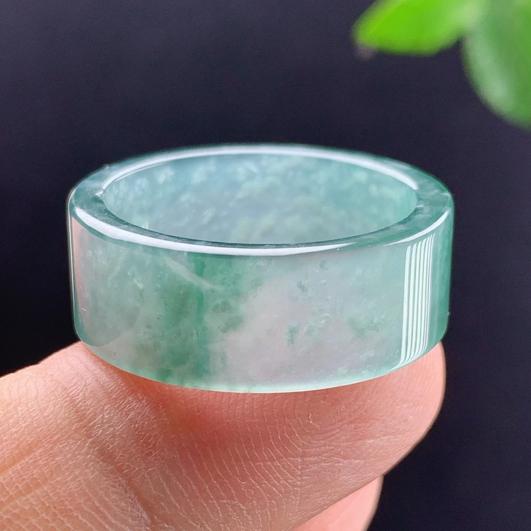 内径22.6玉石老坑料冰润天然A货翡翠绿色素面方宽边戒指环送礼