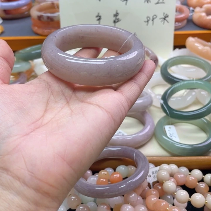 未镶嵌石英岩玉珠宝奇石养****?