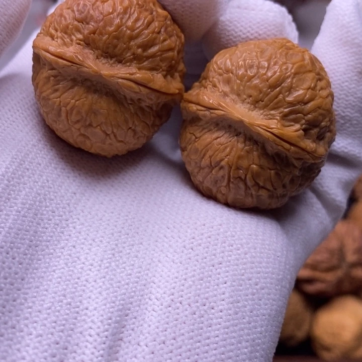 文玩核桃把件蛇皮球34尺