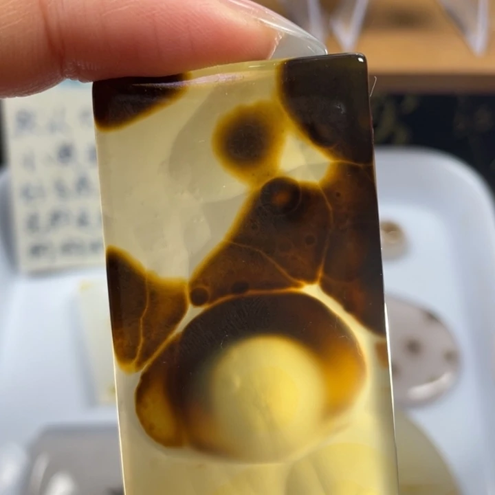 玛瑙/玉髓未镶嵌牌子