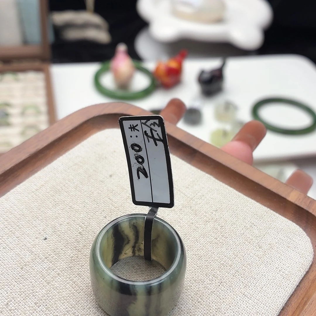 和田玉未镶嵌戒指L32青花圆切直径17.9不退换