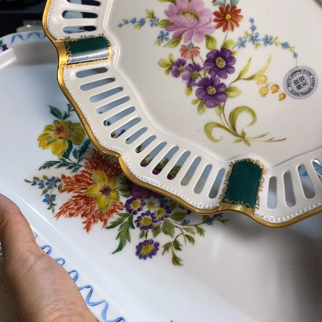 小***姐瓷片瓷器哈哈哈哈哈