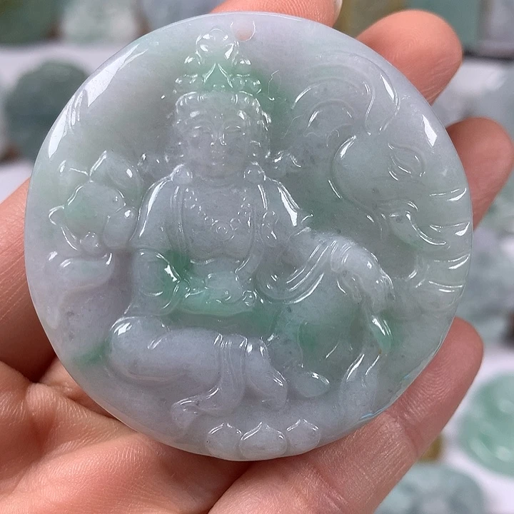 翡翠未镶嵌颈饰普贤菩萨福利卡厚9+