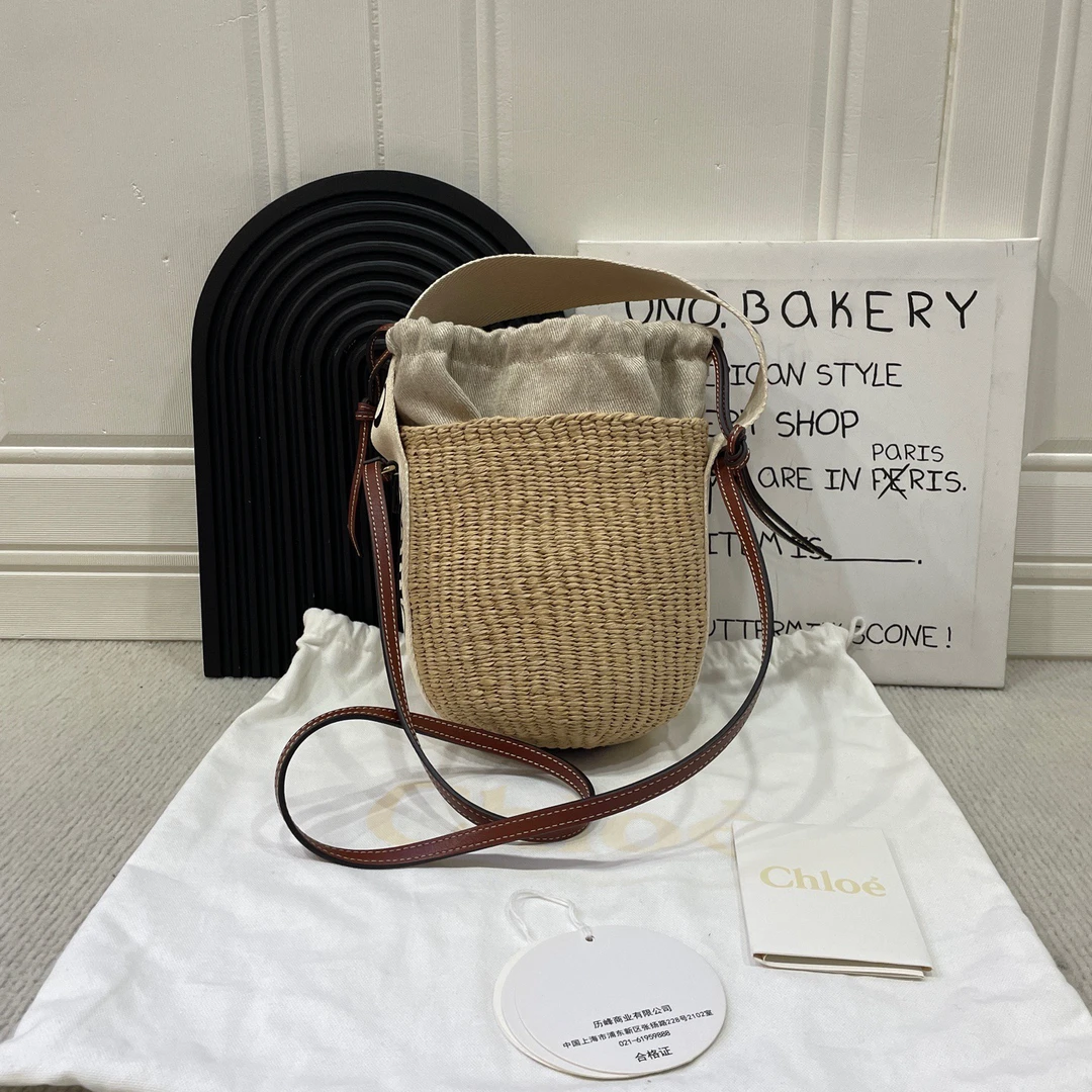 95新 Chloe/蔻依 草编抽绳手提斜挎水桶包