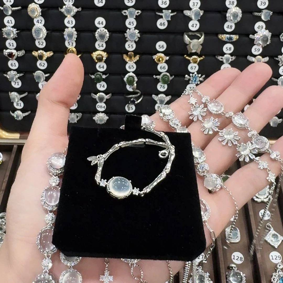 蛇纹石玉颈饰银S925镶嵌小****?