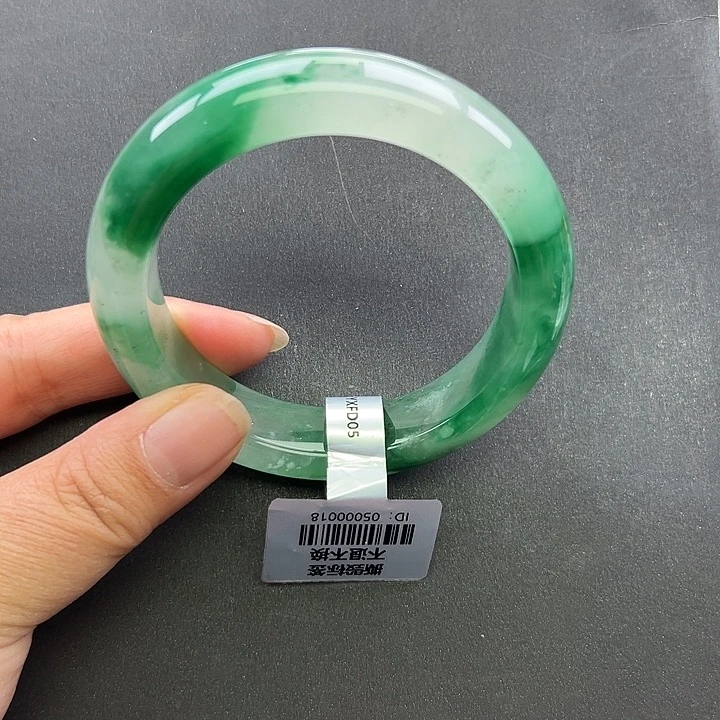 石英质玉（非洲翠）未镶嵌手镯+菩提58.5