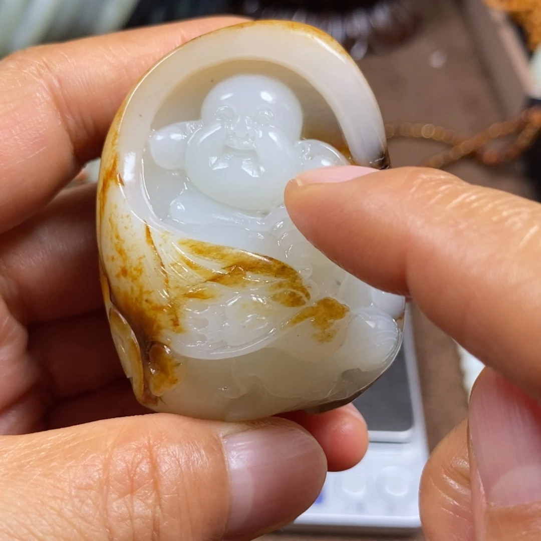 星***闪未镶嵌和田玉把件