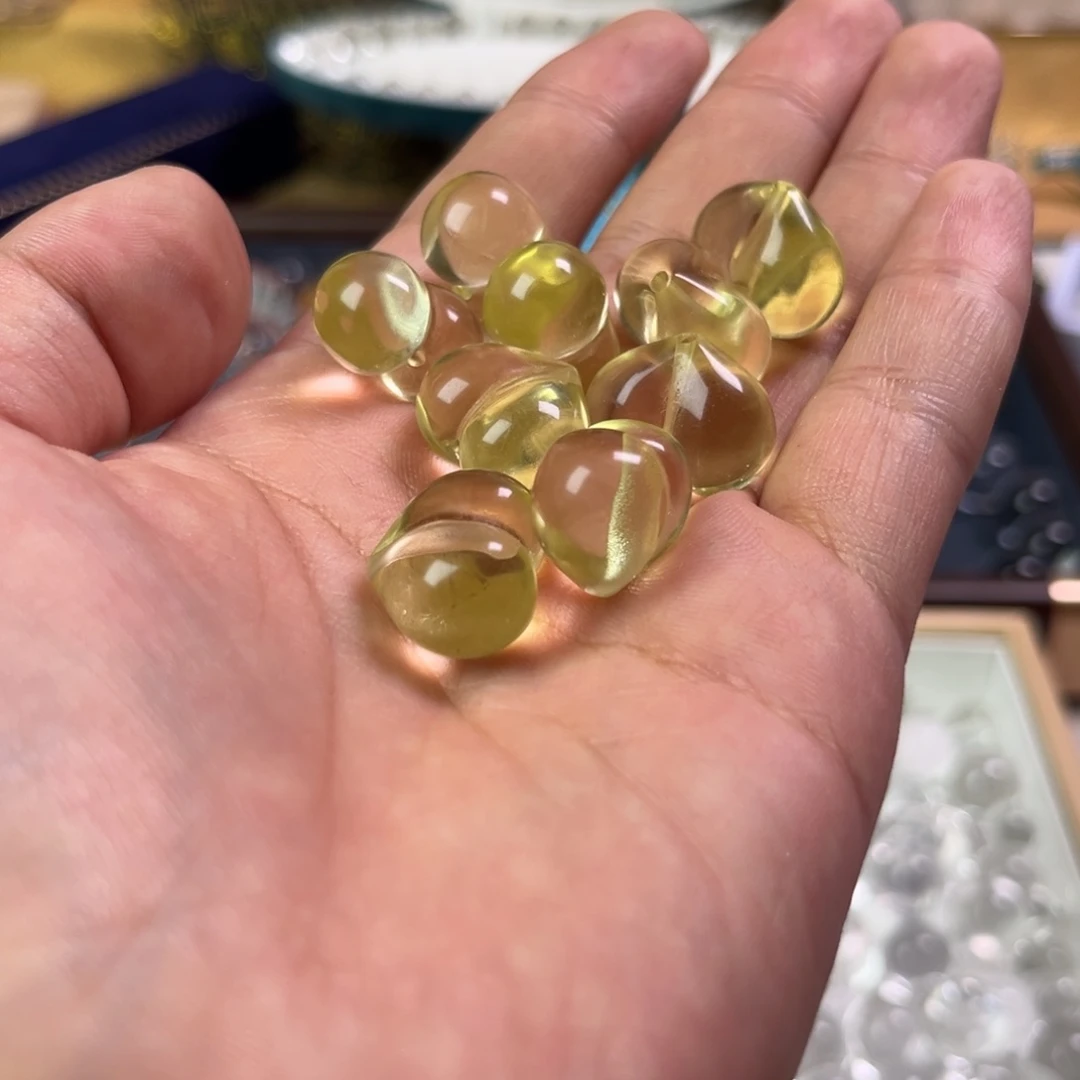 【闪购商品】水晶手链未镶嵌黄屁桃小