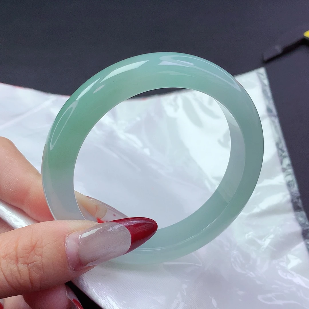 【闪购商品】翡翠手镯未镶嵌a 173002