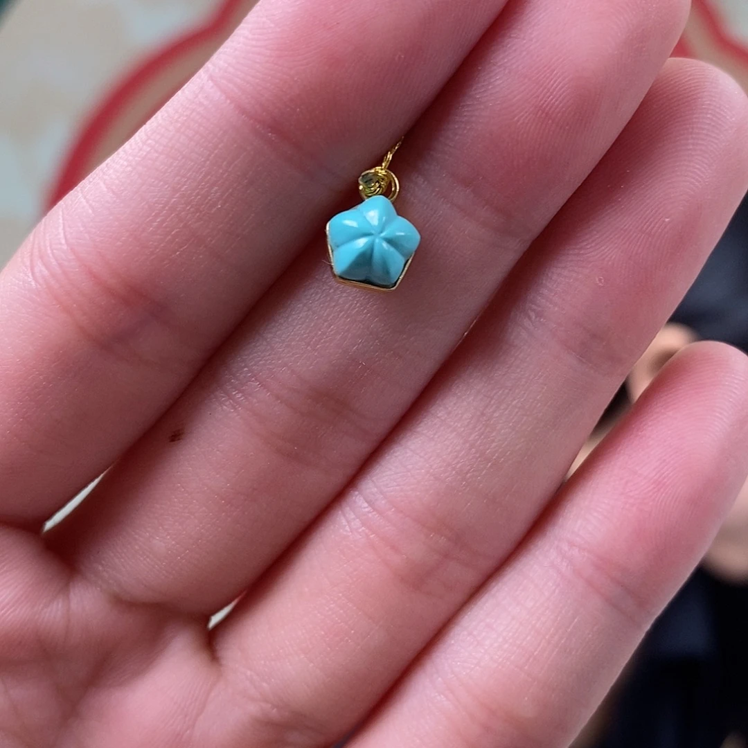 绿松石18K金镶嵌挂件