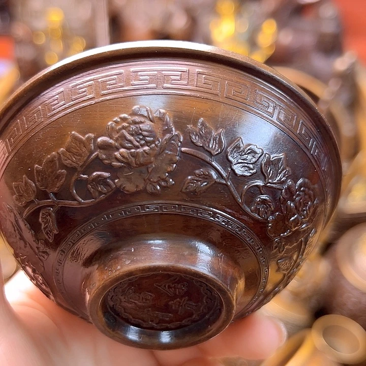 铜2558893366985266555