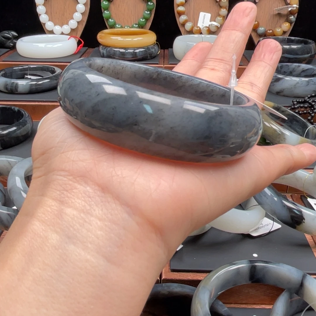 和田玉未镶嵌手镯60.6圈口