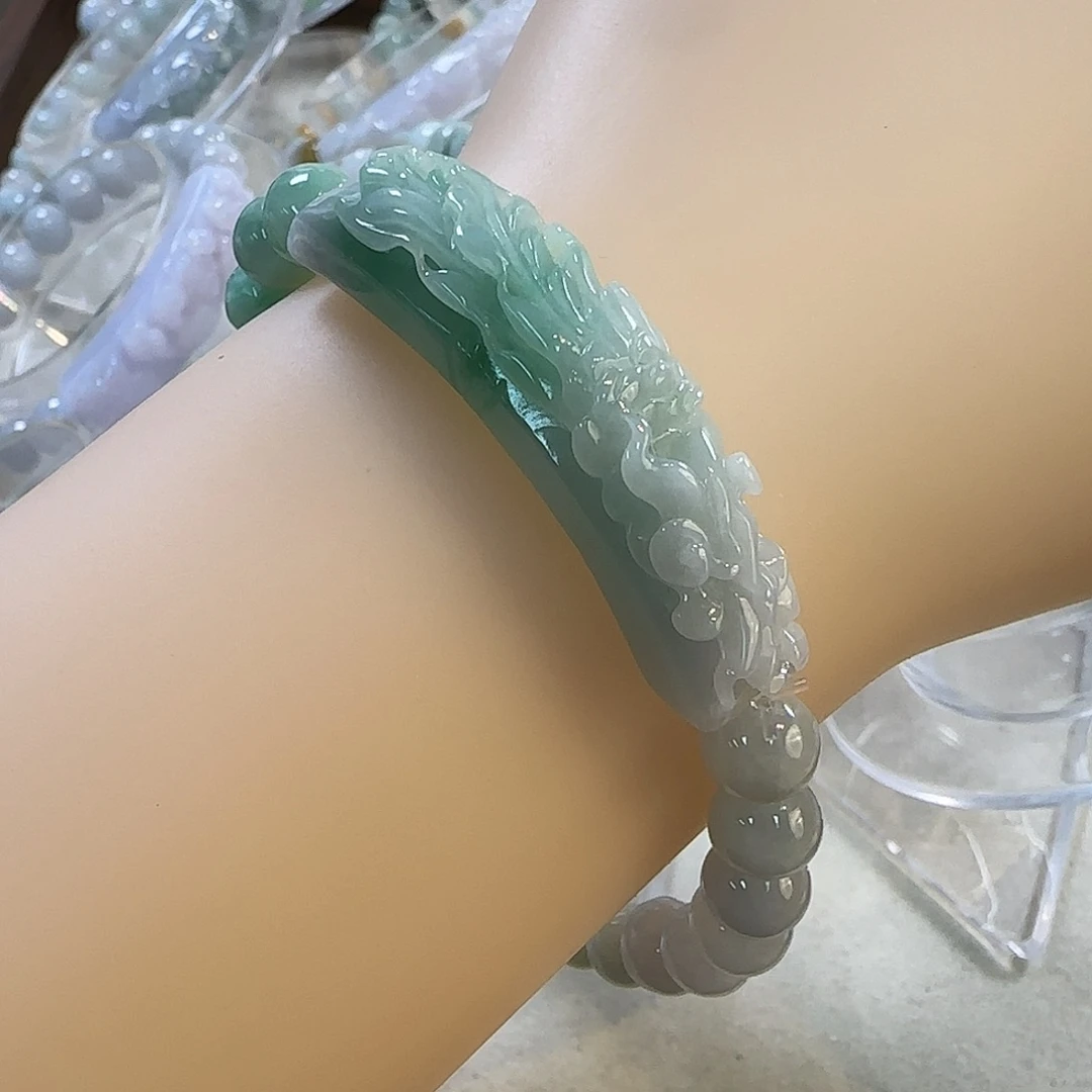 颈饰未镶嵌翡翠手牌