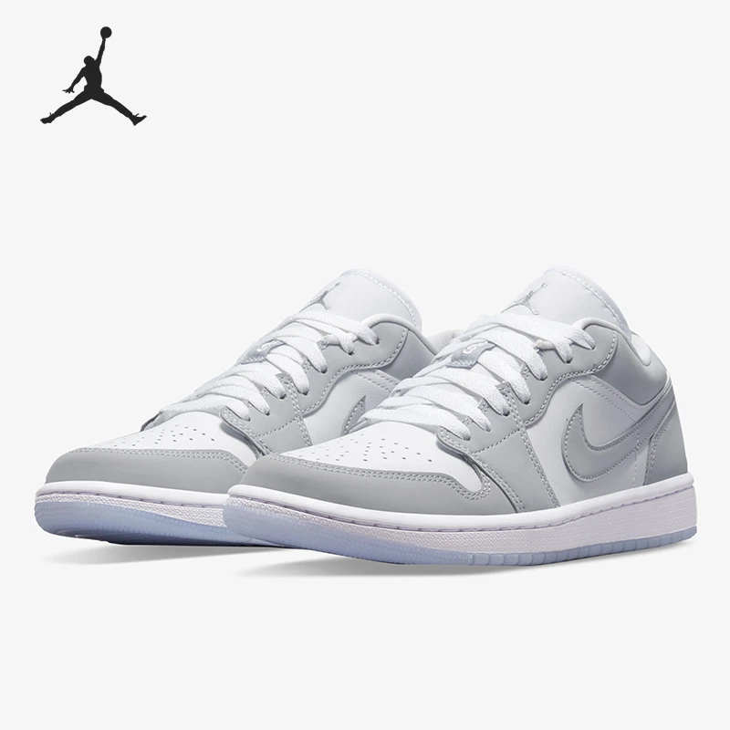 Nike/耐克正品 Air Jordan 1 女子低帮经典板鞋DC0774-105