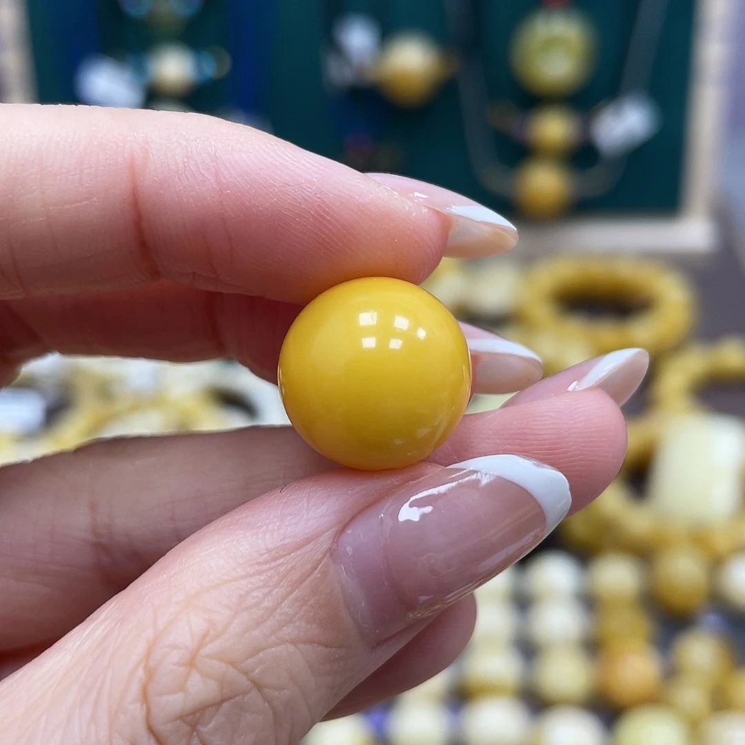 未镶嵌蜜蜡裸石14.0mm瑕疵