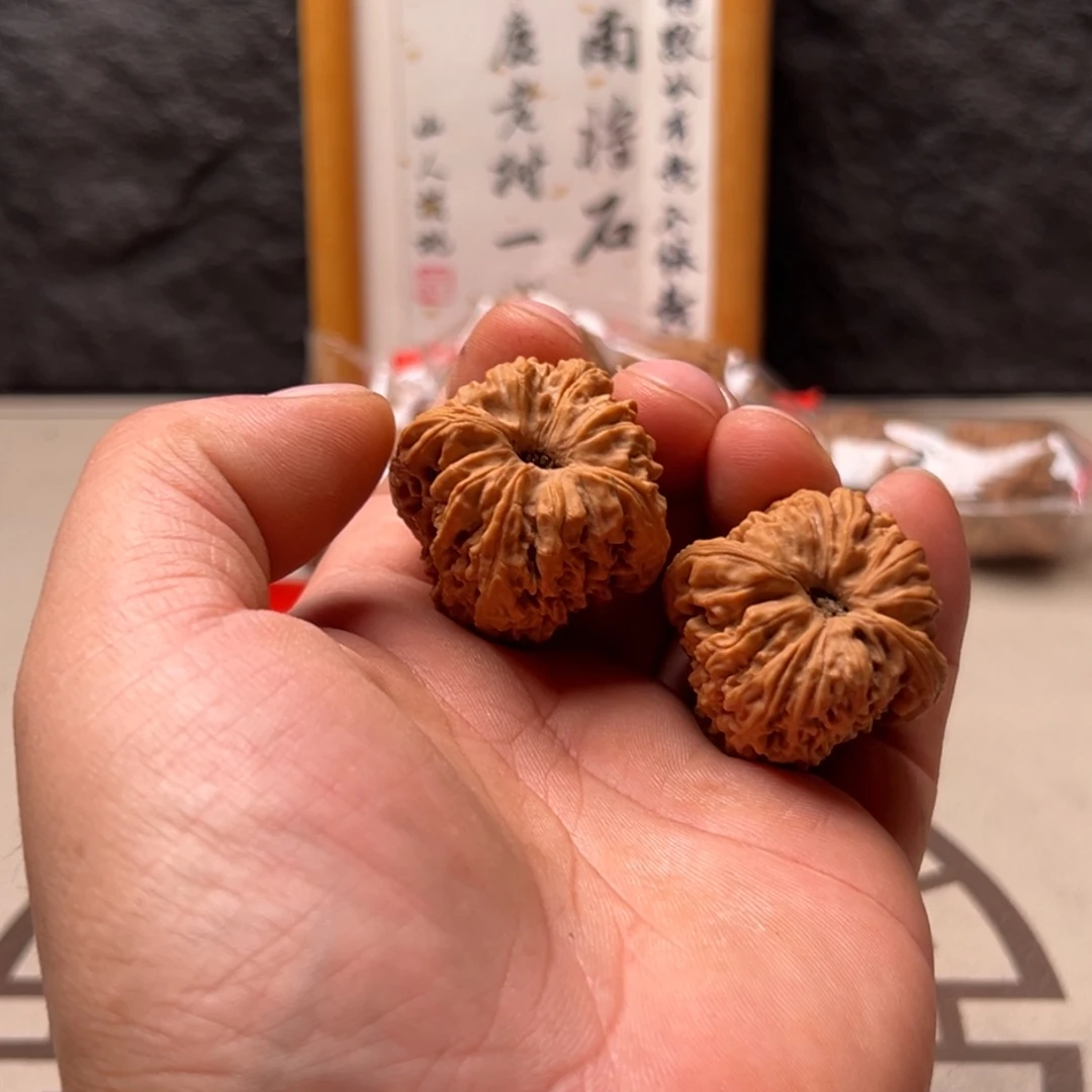 陆***泽把件文玩核桃南疆37有黄