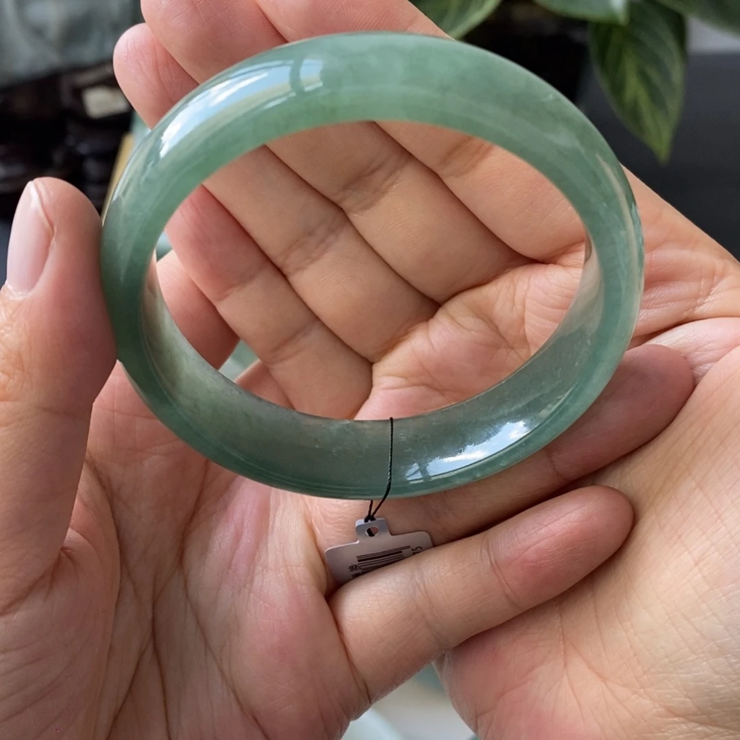 翡翠未镶嵌手镯天然