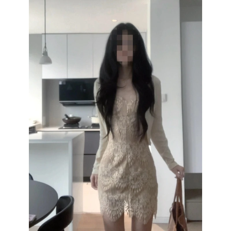 MARIE.COCO纯欲风性感秋季新款蕾丝拼接吊带连衣裙开衫外套两件套