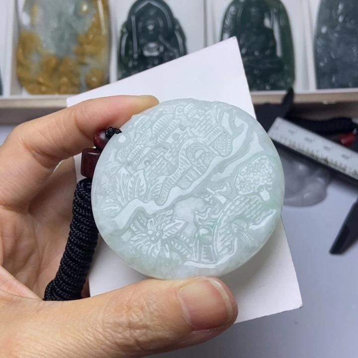 翡翠未镶嵌挂件翡翠