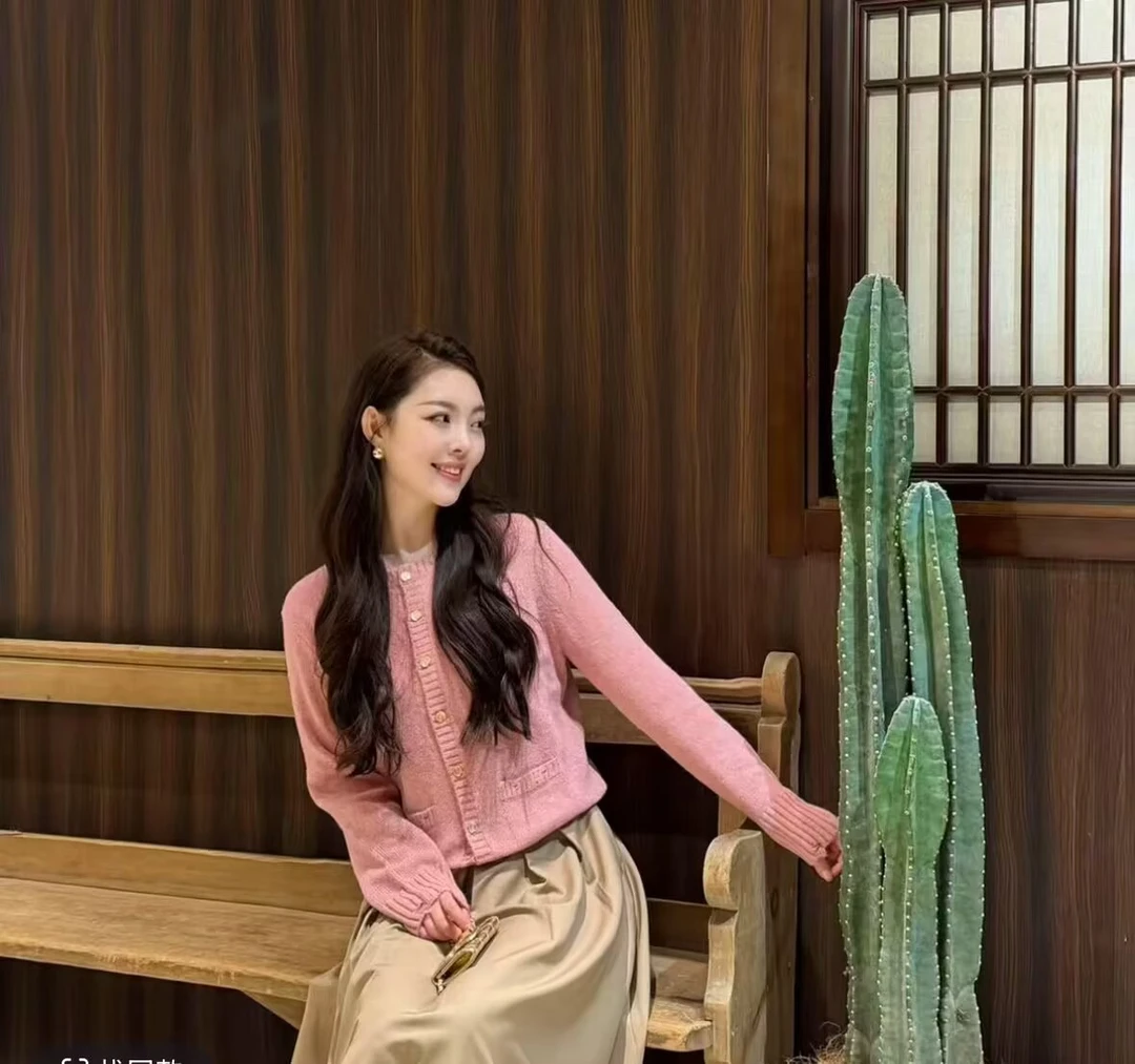 GIRDEAR/哥弟秋冬新款优雅慵懒精致仙女风小众羊毛针织开衫148044