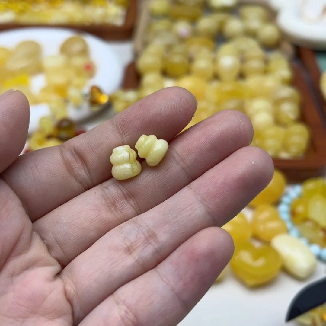 【闪购商品】未镶嵌蜜蜡裸石大*喵配饰