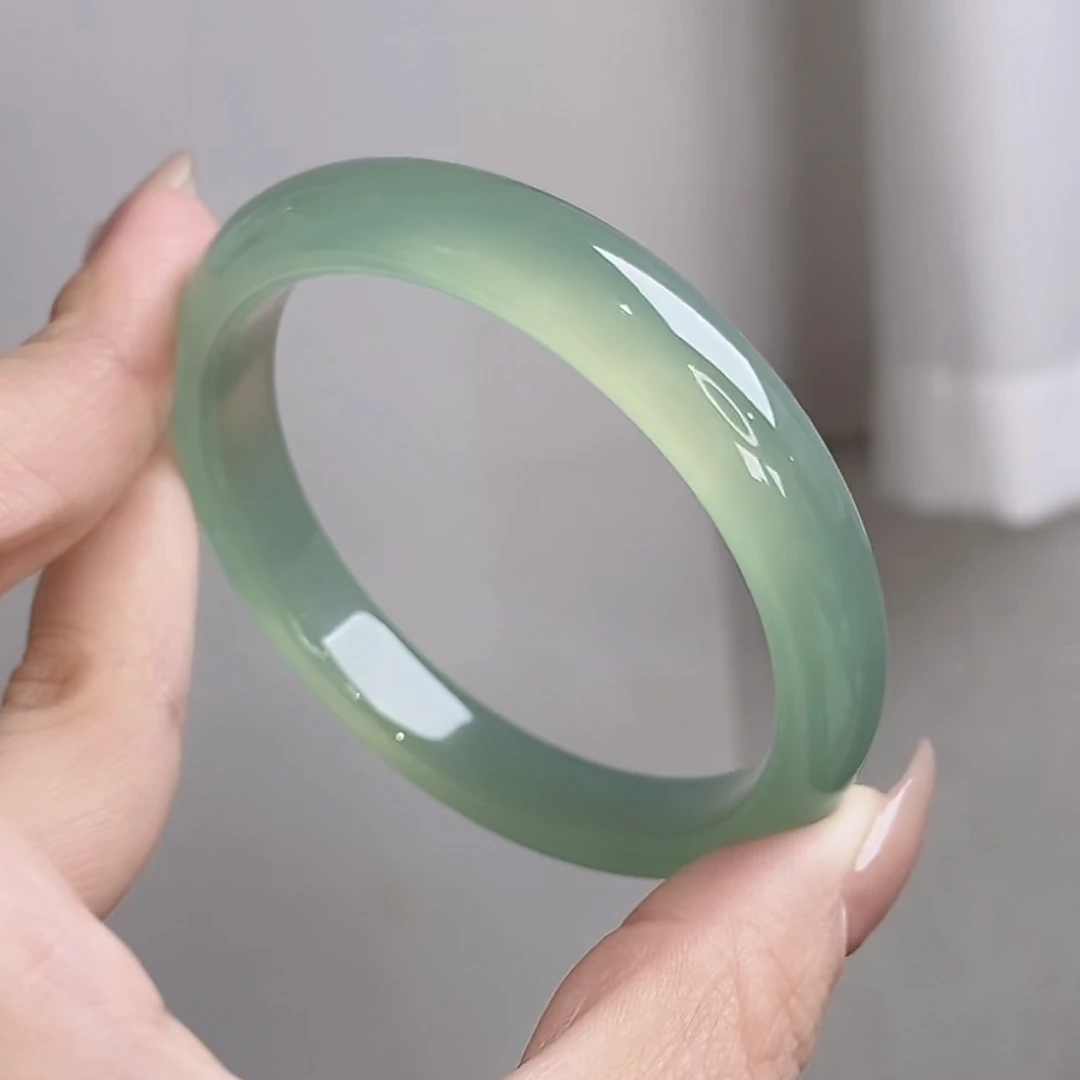 【特档精挑】深油青正圈葡萄肉玛瑙玉髓手镯高冰气质多样性发其一