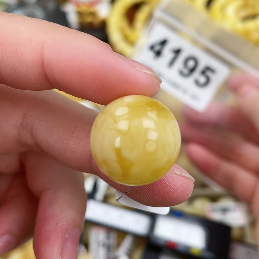 蜜蜡未镶嵌珠宝奇石18.7