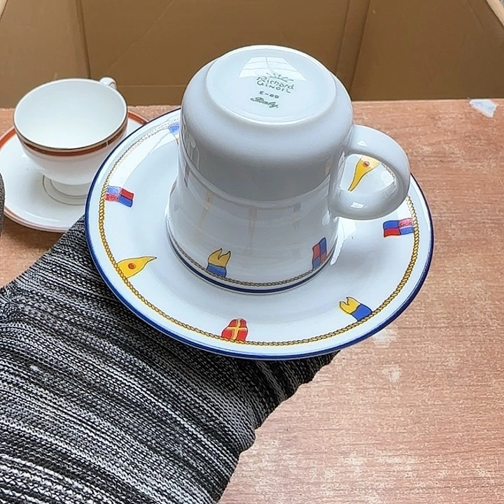 茶盏三年多以来他为我们