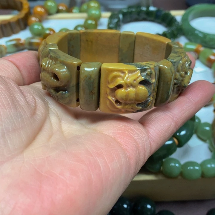 透闪石质玉珠宝奇石未镶嵌石*螺