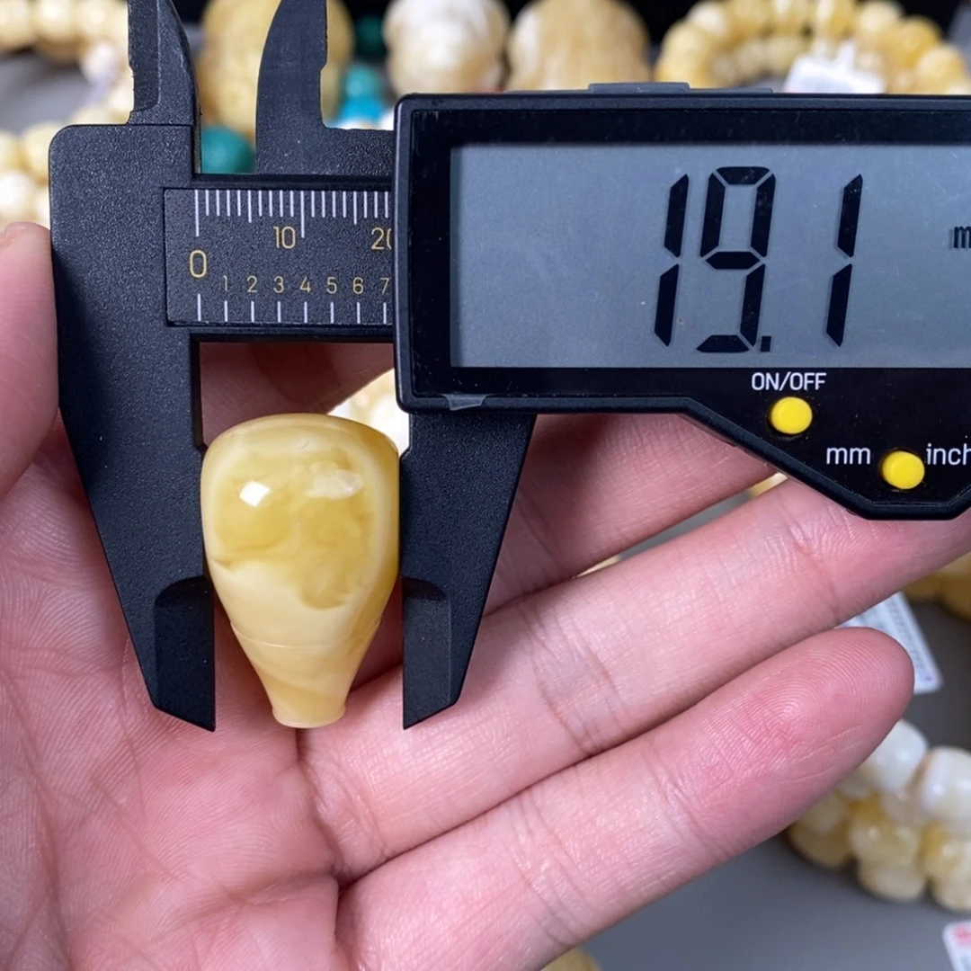 未镶嵌蜜蜡珠宝奇石